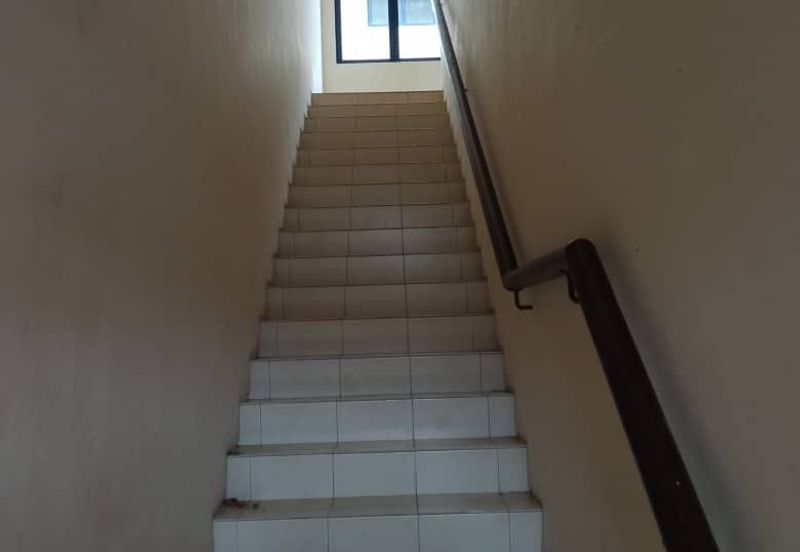 Kulai Indahpura Double Storey Shoplot below RM700K