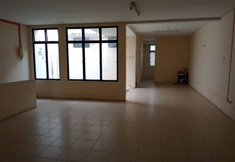 Kulai Indahpura Double Storey Shoplot below RM700K