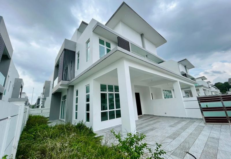Skudai / Taman Mutiara / Taman Mutiara Bestari 3 @ 2 Storey Cluster House 👍Facing Garden