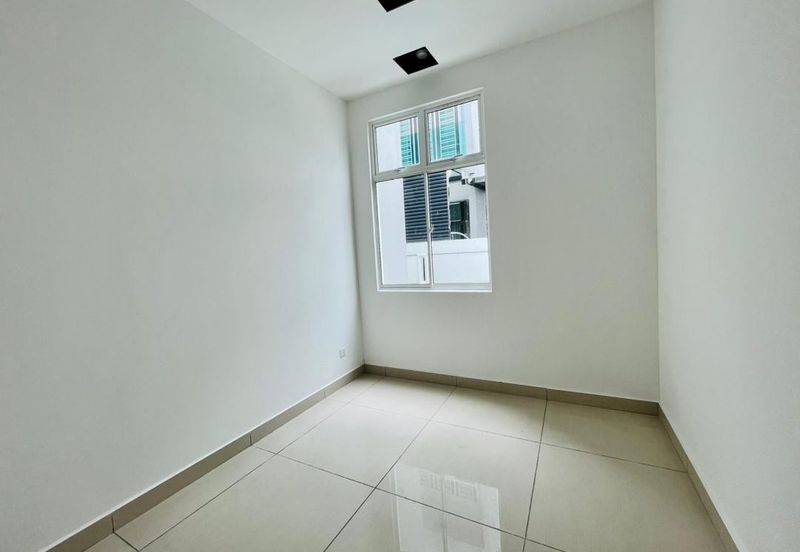 Skudai / Taman Mutiara / Taman Mutiara Bestari 3 @ 2 Storey Cluster House 👍Facing Garden