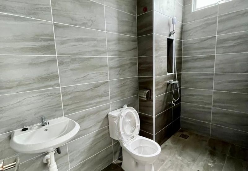 Skudai / Taman Mutiara / Taman Mutiara Bestari 3 @ 2 Storey Cluster House 👍Facing Garden