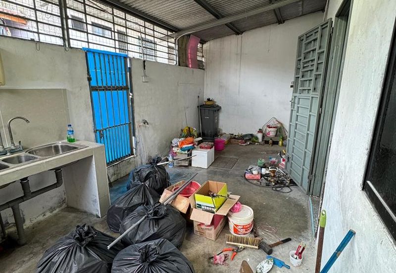 Kulai - Taman Makmur - Jalan Makmur - Single Storey Terrace House 