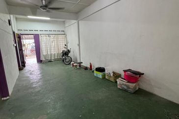 Kulai - Taman Makmur - Jalan Makmur - Single Storey Terrace House 