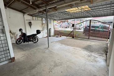 Kulai - Taman Makmur - Jalan Makmur - Single Storey Terrace House 
