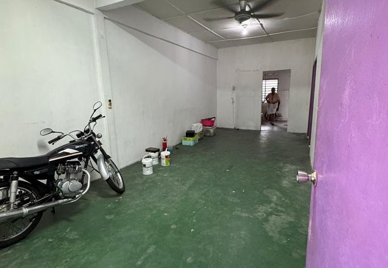 Kulai - Taman Makmur - Jalan Makmur - Single Storey Terrace House 