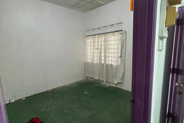 Kulai - Taman Makmur - Jalan Makmur - Single Storey Terrace House 