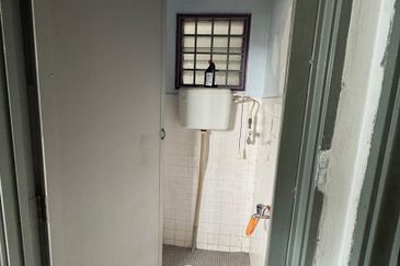 Kulai - Taman Makmur - Jalan Makmur - Single Storey Terrace House 