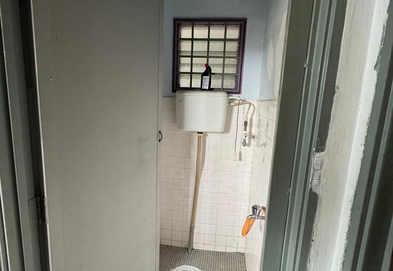 Kulai - Taman Makmur - Jalan Makmur - Single Storey Terrace House 