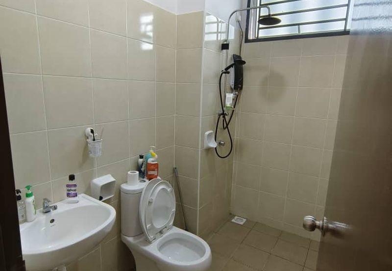 Kulai - Taman Impiana Kelapa Sawit - Double Storey Terrace House (Corner Lot)