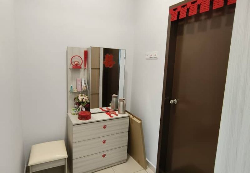 Kulai - Taman Impiana Kelapa Sawit - Double Storey Terrace House (Corner Lot)