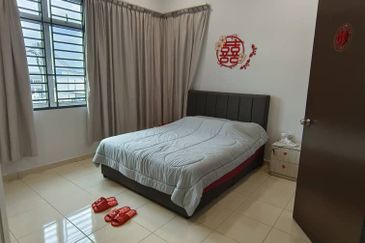 Kulai - Taman Impiana Kelapa Sawit - Double Storey Terrace House (Corner Lot)