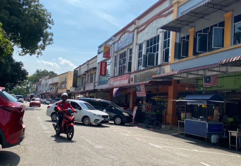 Kulai Bandar Putra / Jalan Merbau ✅Double Storey Shoplot 