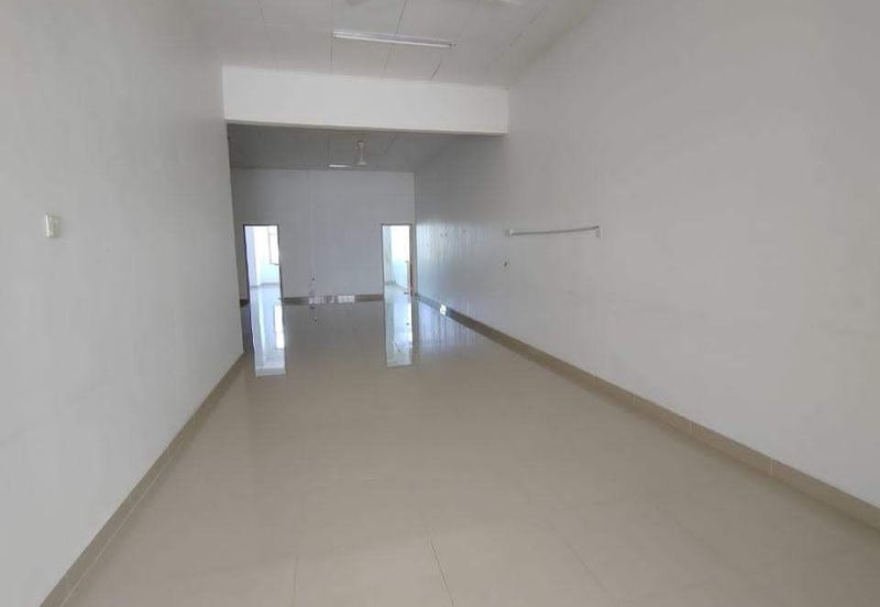 Kulai Bandar Putra / Jalan Merbau ✅Double Storey Shoplot 