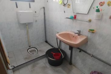 Kulai - Senai / Saleng - Taman Muhibah - Double Storey Corner Lot 