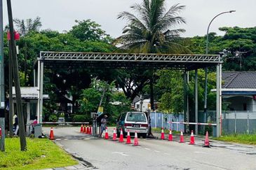 JB Setia Indah 8 - Jalan Setia 8/x - Single Storey Terrace