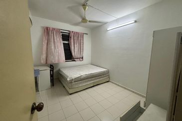 Skudai @  Bandar Selesa Jaya - Jalan Silat Lincah - Villa Krystal Corner lot unit