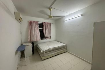 Skudai @  Bandar Selesa Jaya - Jalan Silat Lincah - Villa Krystal Corner lot unit