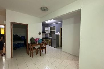 Skudai @  Bandar Selesa Jaya - Jalan Silat Lincah - Villa Krystal Corner lot unit