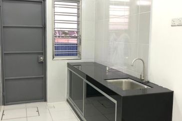 Kulai -Bandar Putra - Jalan Murai - Single Storey House