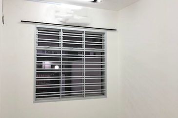 Kulai -Bandar Putra - Jalan Murai - Single Storey House