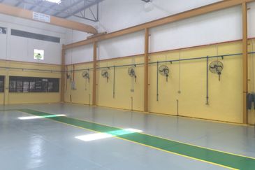 Ulu Tiram - Taman Cemerlang - Taman perindustrian - 1.5 Storey Semi D Factory - Light Industry