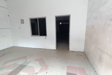 Kulai Senai Saleng - Taman Mesra - Jalan Cermai 2 - Double Storey Shoplot