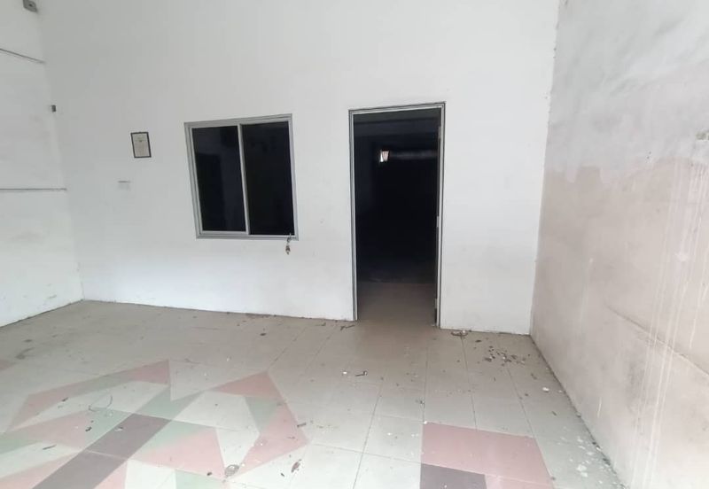 Kulai Senai Saleng - Taman Mesra - Jalan Cermai 2 - Double Storey Shoplot