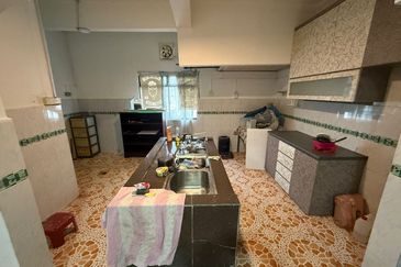 Gelang Patah - Taman.Nusa Perintis 1 - Jalan Nusa Perintis - Double Storey House Unblock Unit