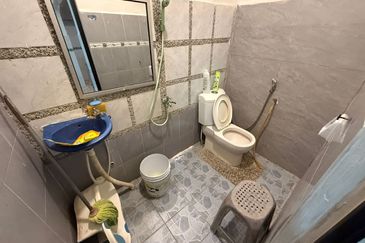 Gelang Patah - Taman.Nusa Perintis 1 - Jalan Nusa Perintis - Double Storey House Unblock Unit