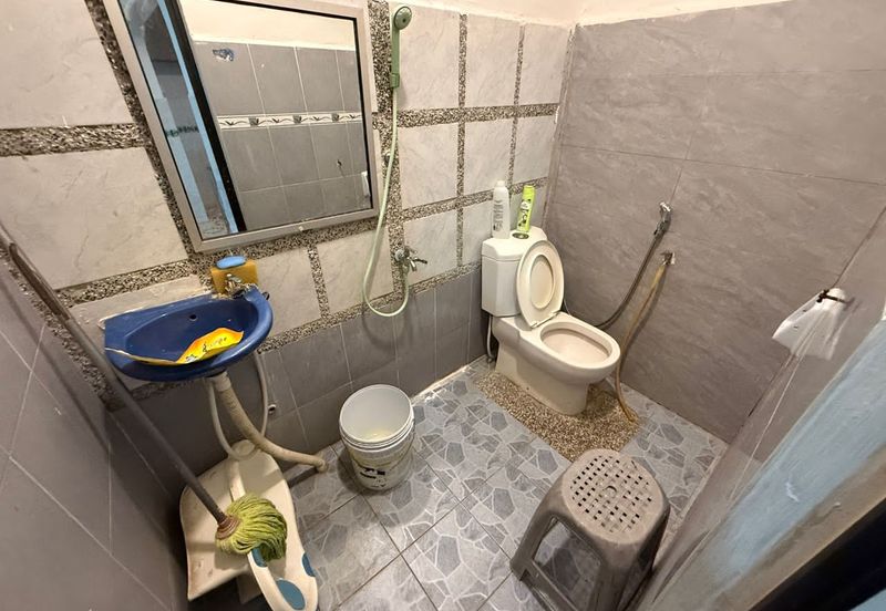 Gelang Patah - Taman.Nusa Perintis 1 - Jalan Nusa Perintis - Double Storey House Unblock Unit