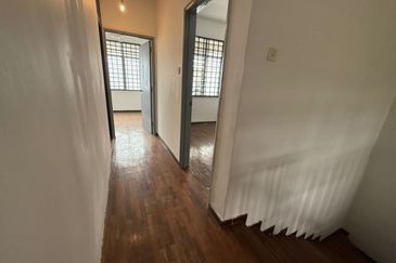 Gelang Patah - Taman.Nusa Perintis 1 - Jalan Nusa Perintis - Double Storey House Unblock Unit