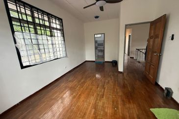 Gelang Patah - Taman.Nusa Perintis 1 - Jalan Nusa Perintis - Double Storey House Unblock Unit