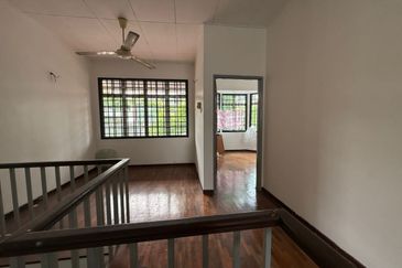 Gelang Patah - Taman.Nusa Perintis 1 - Jalan Nusa Perintis - Double Storey House Unblock Unit