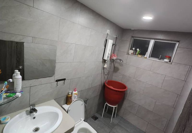 JB - Taman Larkin Idaman - Jalan Idaman Utama - M TIARA Apartment Larkin 