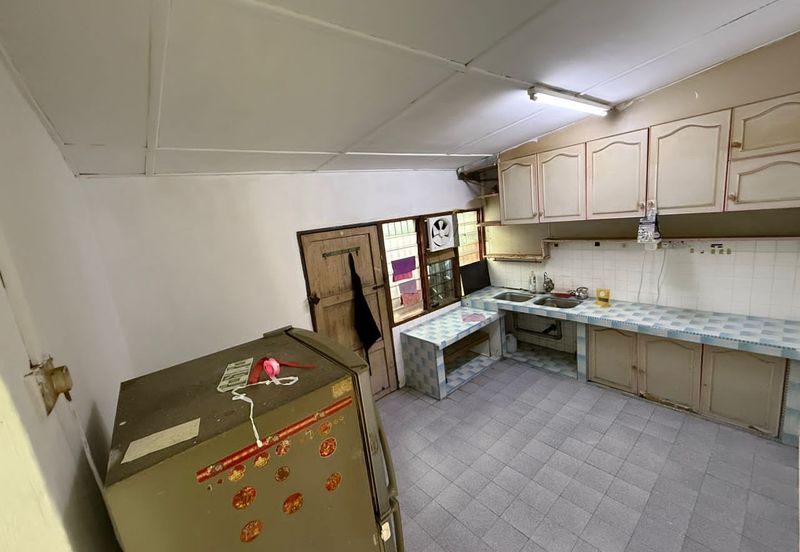 Skudai -  Taman Sri pulai - Jalan Pakis - Single Storey LowCost