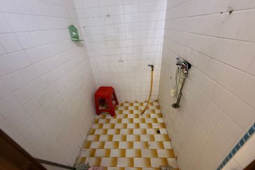 Skudai -  Taman Sri pulai - Jalan Pakis - Single Storey LowCost