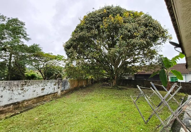 Kota Tinggi - Tmn Sri Saujana - Single storey terrace house corner