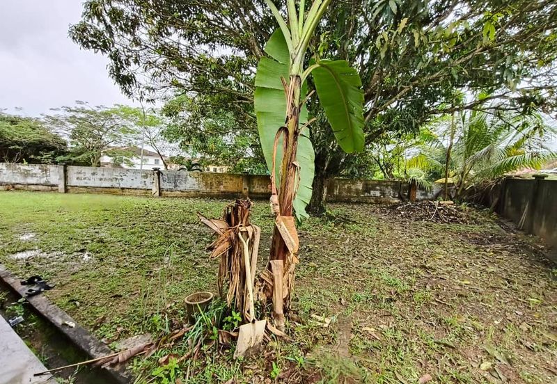 Kota Tinggi - Tmn Sri Saujana - Single storey terrace house corner