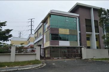 Gelang Patah - Tiong Nam Industrial park @ SiLC 6 - Medium Industrial Zone - 2 Storey Semi Detached Corner