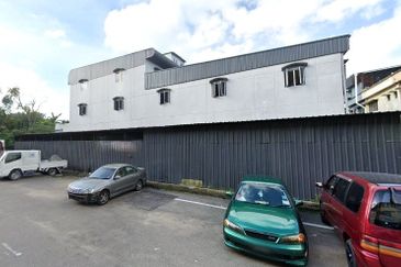 JB Tampoi - Jalan Tampoi, Kawasan Perindustrian - 2.5 Storey Corner Factory