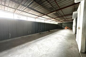 JB Tampoi - Jalan Tampoi, Kawasan Perindustrian - 2.5 Storey Corner Factory