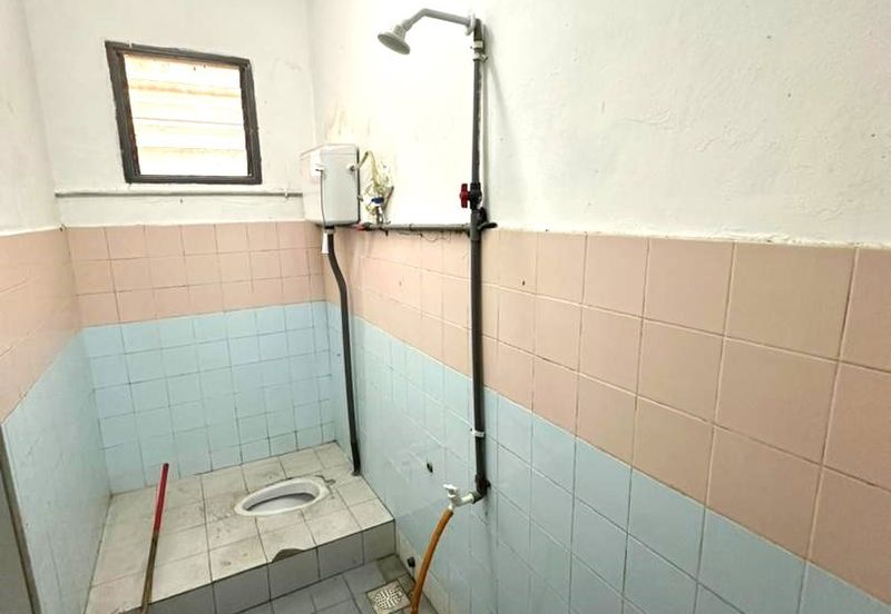 JB Tampoi - Jalan Tampoi, Kawasan Perindustrian - 2.5 Storey Corner Factory