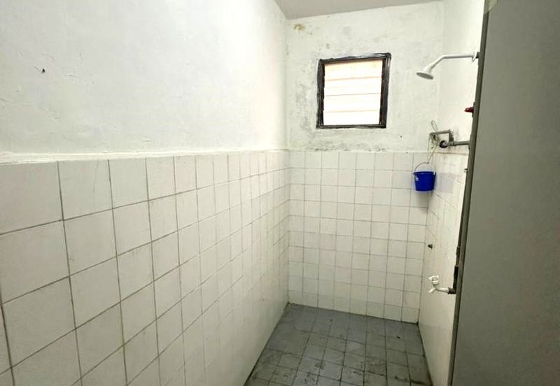 JB Tampoi - Jalan Tampoi, Kawasan Perindustrian - 2.5 Storey Corner Factory