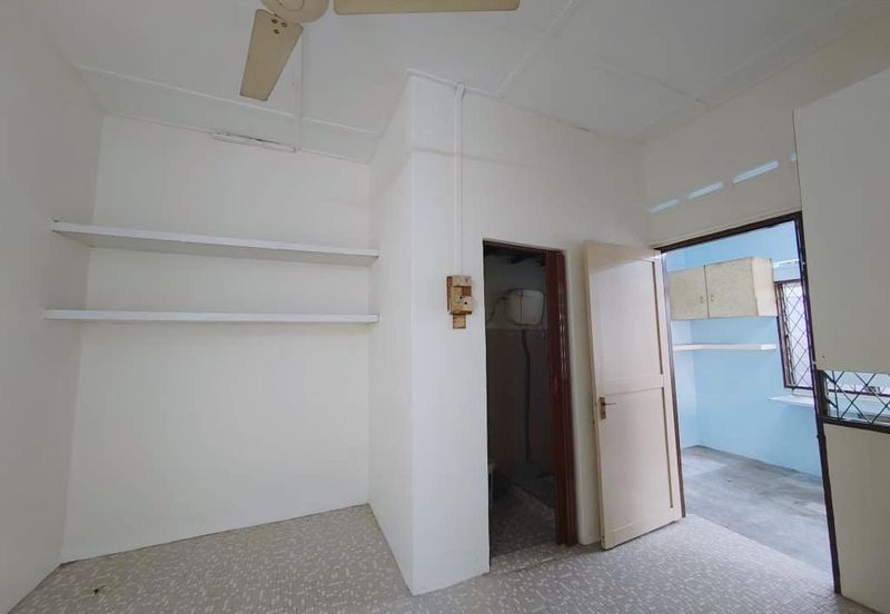 Kulai - Senai -  Taman Aman - Jalan Bunga Melati - Single Storey Low Cost Terrace House