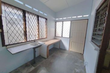 Kulai - Senai -  Taman Aman - Jalan Bunga Melati - Single Storey Low Cost Terrace House