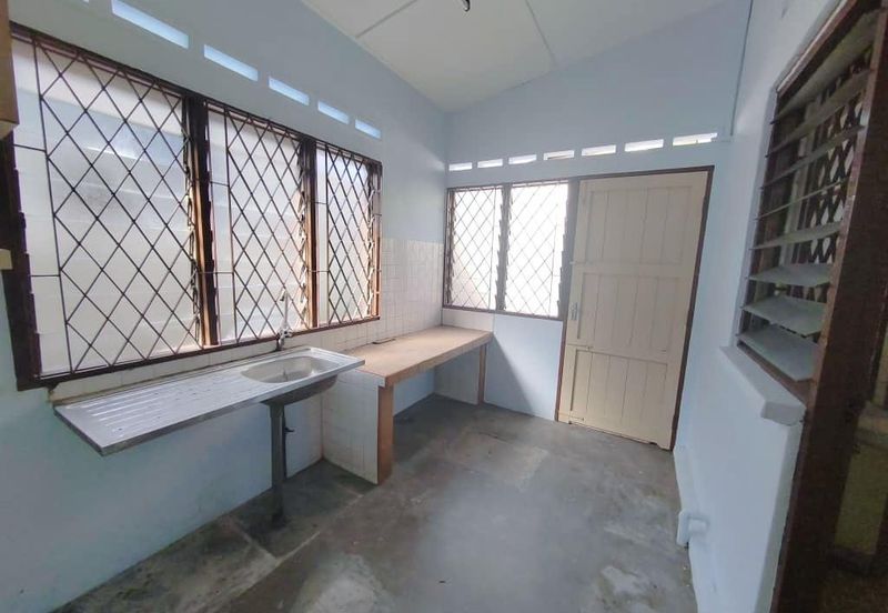 Kulai - Senai -  Taman Aman - Jalan Bunga Melati - Single Storey Low Cost Terrace House