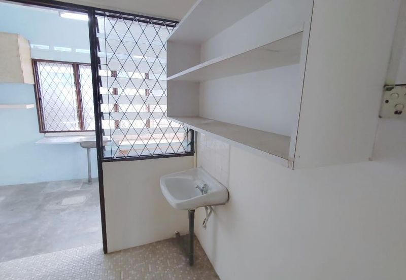 Kulai - Senai -  Taman Aman - Jalan Bunga Melati - Single Storey Low Cost Terrace House