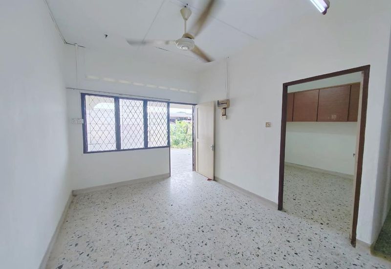 Kulai - Senai -  Taman Aman - Jalan Bunga Melati - Single Storey Low Cost Terrace House