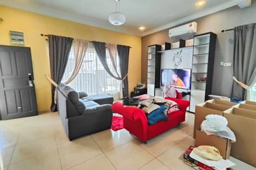 Kulai - Bandar Putra - Jalan Mewah Utama - Summit Park - Double Storey Cluster House Endlot