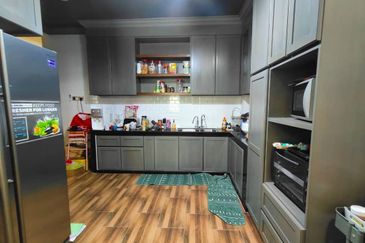 Kulai - Bandar Putra - Jalan Mewah Utama - Summit Park - Double Storey Cluster House Endlot